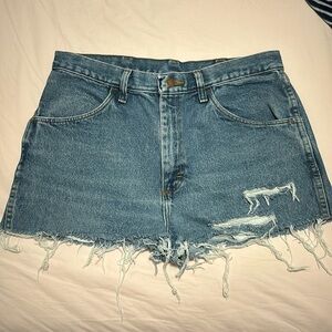 Rustler denim high waisted cut off shorts size 33